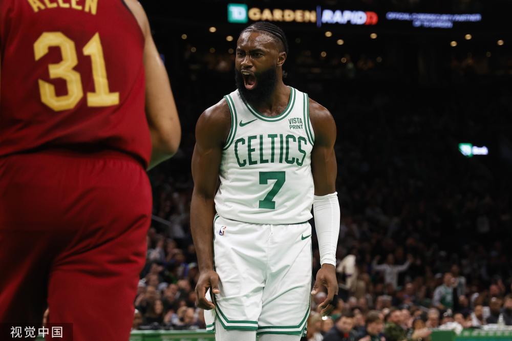 保持队内的 保持队内的