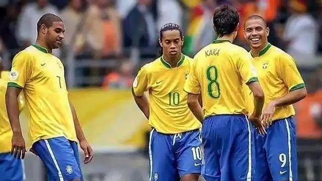 亚伟以卓越 亚伟以卓越